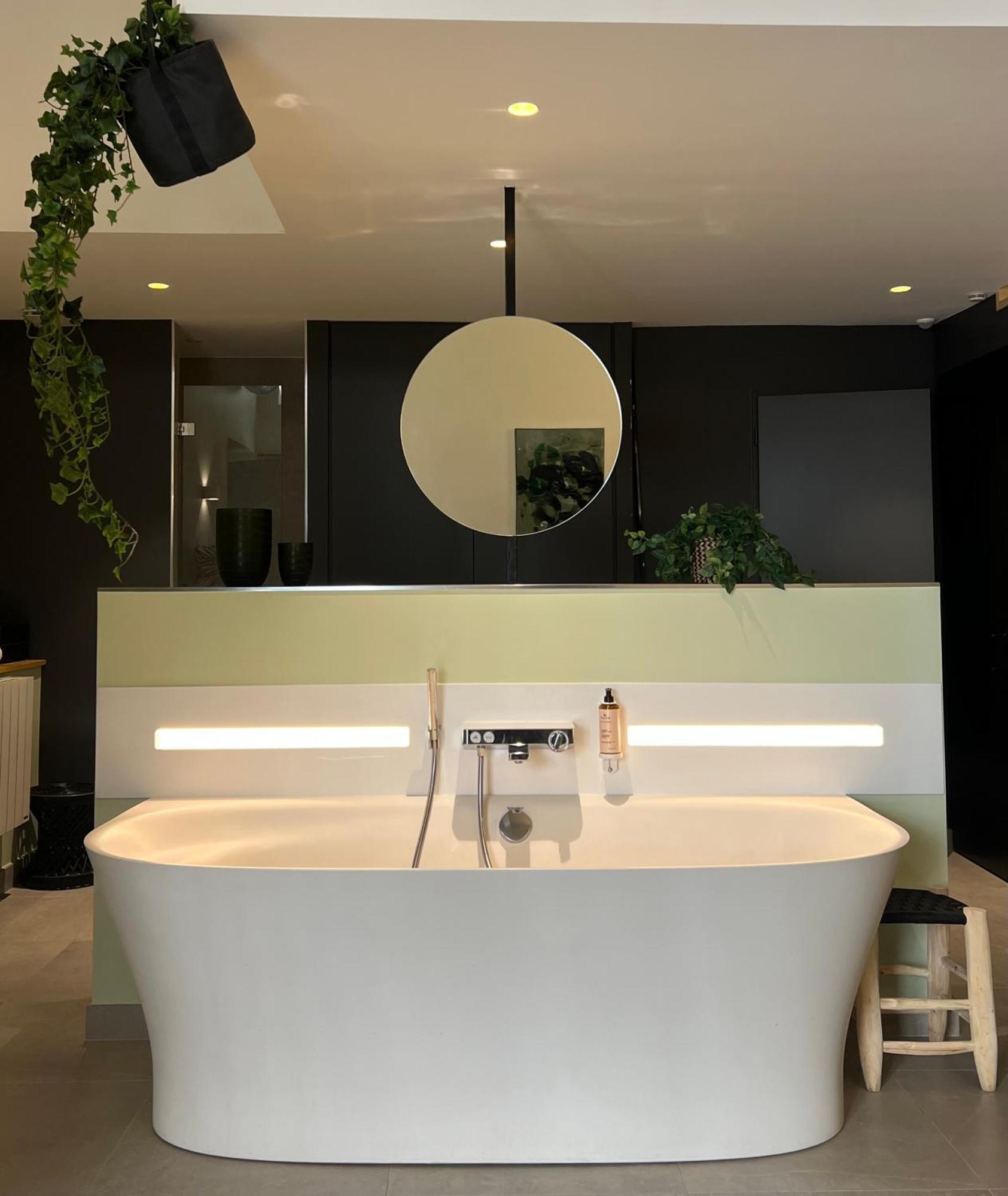 Mihotel Comte Lyon Exterior photo